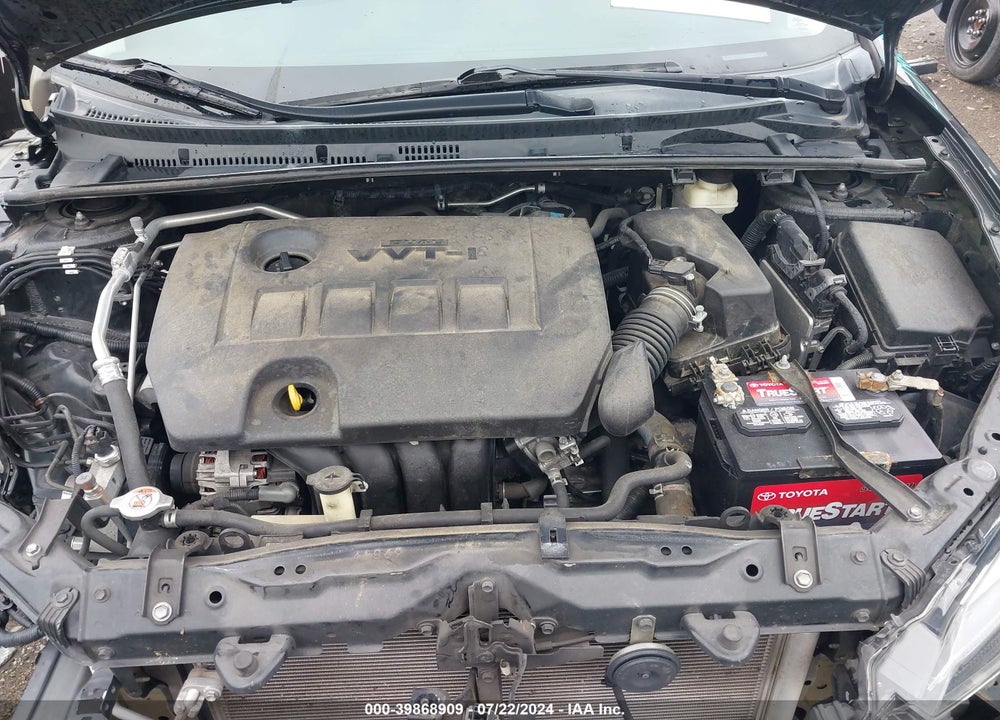 2018 TOYOTA COROLLA LE VIN: 5YFBURHE9JP767239