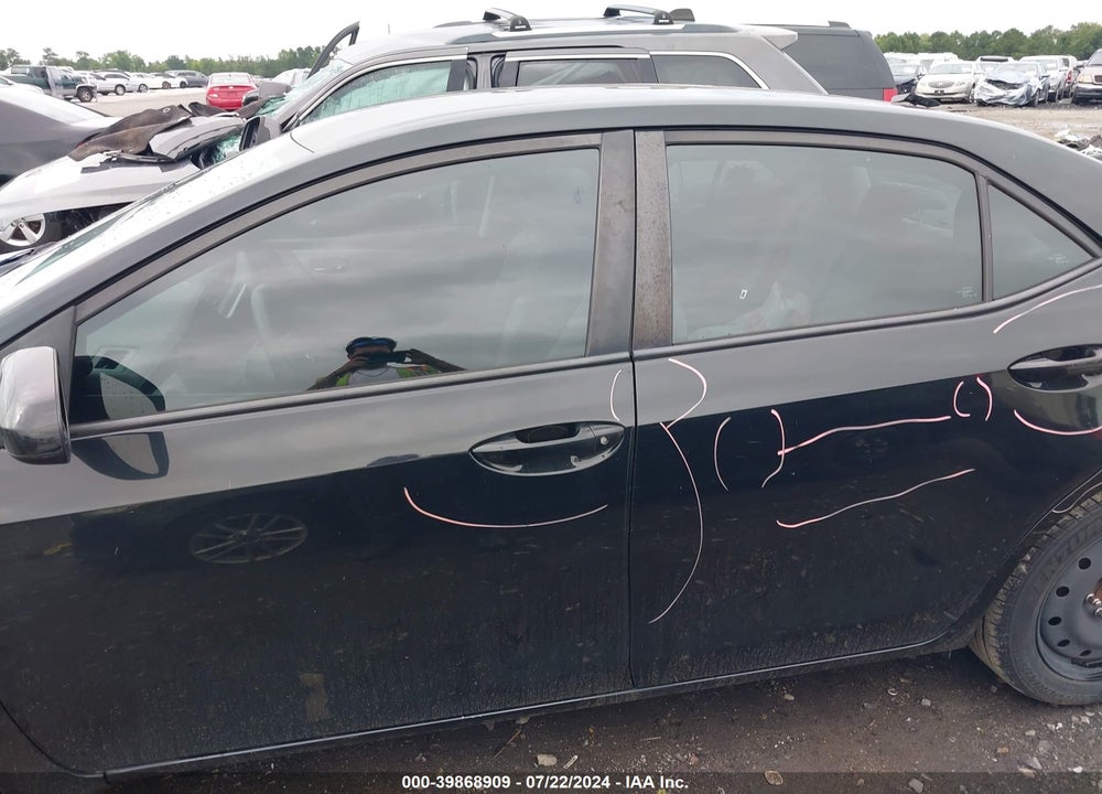 2018 TOYOTA COROLLA LE VIN: 5YFBURHE9JP767239