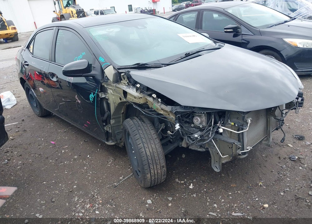 2018 TOYOTA COROLLA LE VIN: 5YFBURHE9JP767239