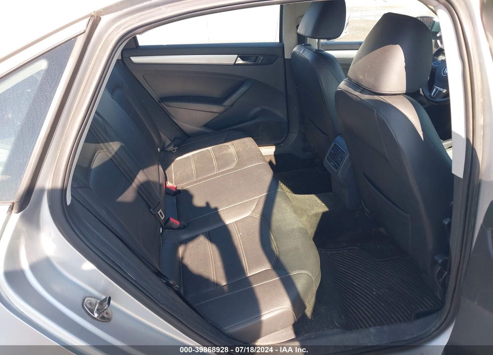 2013 VOLKSWAGEN PASSAT 2.5L SE VIN: 1VWBP7A37DC010550