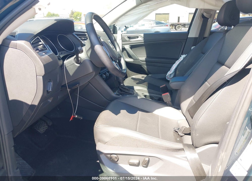 2019 VOLKSWAGEN TIGUAN 2.0T SE/2.0T SEL/2.0T SEL R-LINE/2.0T SEL R-LINE BLACK VIN: 3VV3B7AX4KM130134