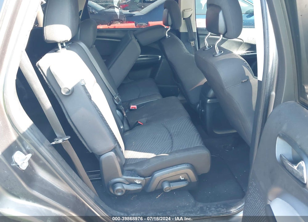 2018 DODGE JOURNEY SE VIN: 3C4PDCABXJT295827