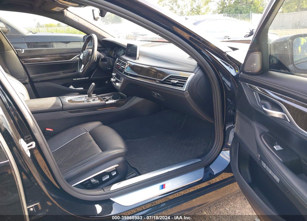 2016 BMW 7 SERIES VIN: WBA7B0C56GG526809