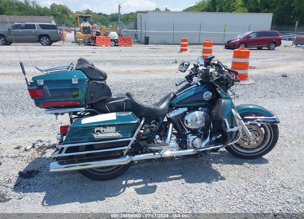 2000 HARLEY-DAVIDSON FLHTCUI SHRINE VIN: 1HD1FLW17YY644367