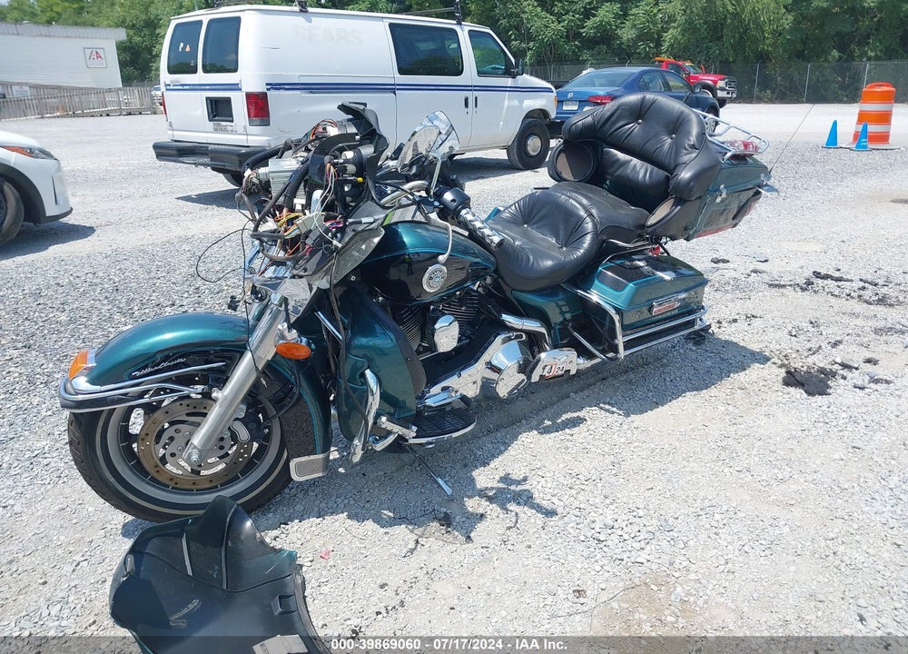 2000 HARLEY-DAVIDSON FLHTCUI SHRINE VIN: 1HD1FLW17YY644367
