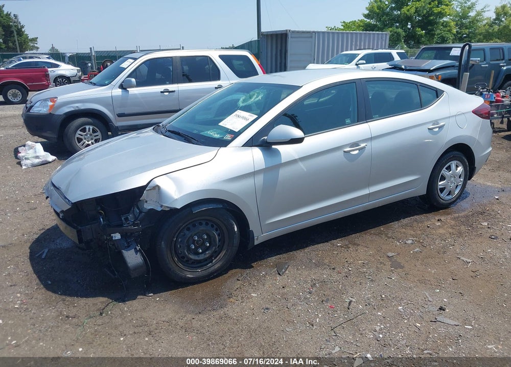 2019 HYUNDAI ELANTRA SE VIN: 5NPD74LF3KH496843