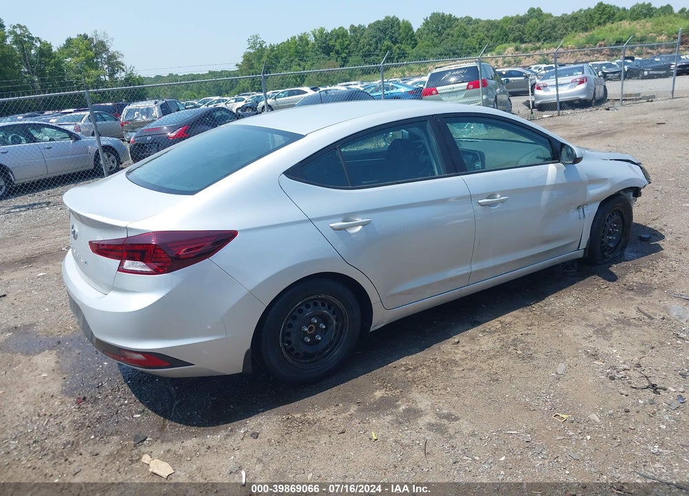 2019 HYUNDAI ELANTRA SE VIN: 5NPD74LF3KH496843