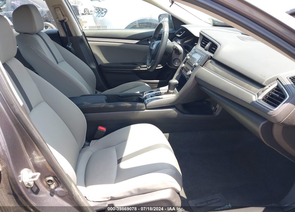 2019 HONDA CIVIC LX VIN: 19XFC2F66KE203543