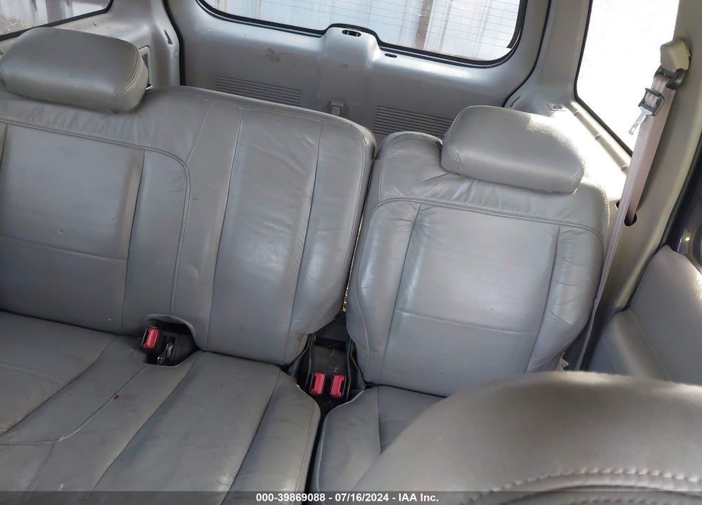 2000 FORD EXPLORER XLT VIN: 1FMZU83P8YZB03785