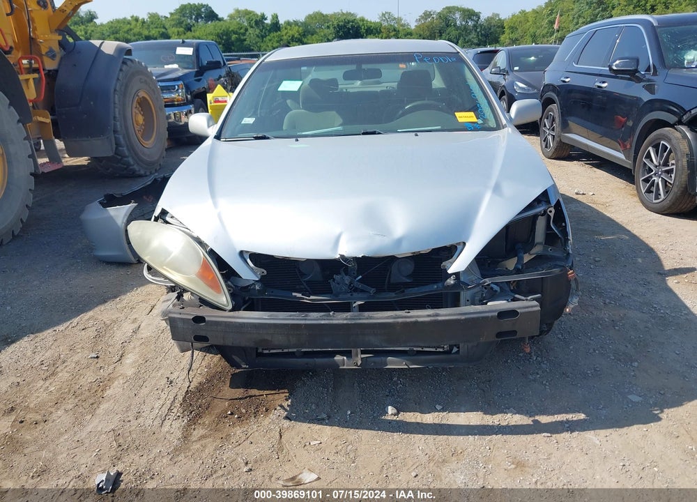 2004 TOYOTA CAMRY LE VIN: 4T1BE32KX4U340356