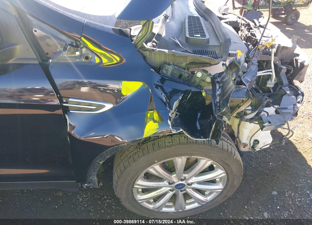 2017 FORD ESCAPE TITANIUM VIN: 1FMCU9J96HUA32860