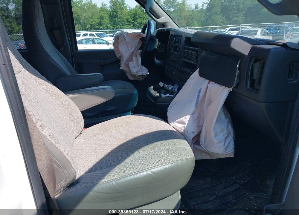 2018 CHEVROLET EXPRESS 3500 LT VIN: 1GAZGPFG2J1291282