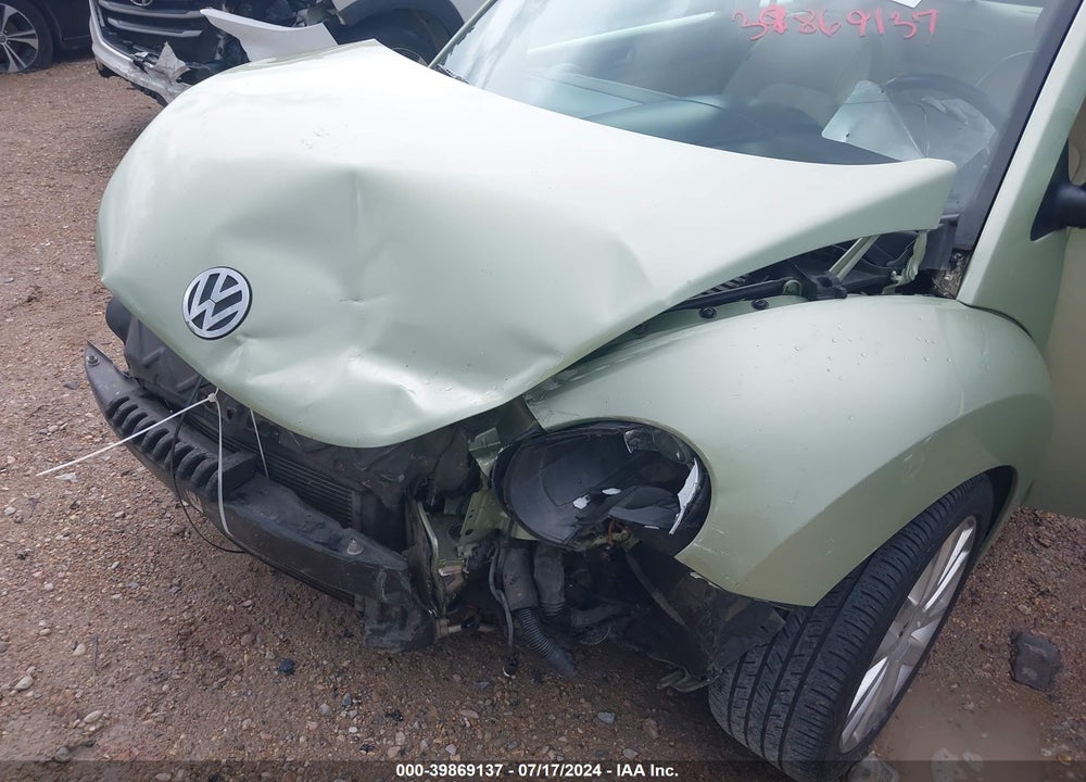 2008 VOLKSWAGEN NEW BEETLE SE VIN: 3VWRW31C18M510332