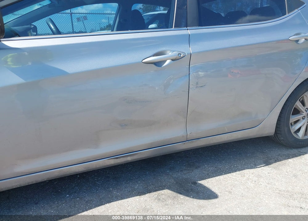 2015 HYUNDAI ELANTRA SE VIN: KMHDH4AE8FU366829