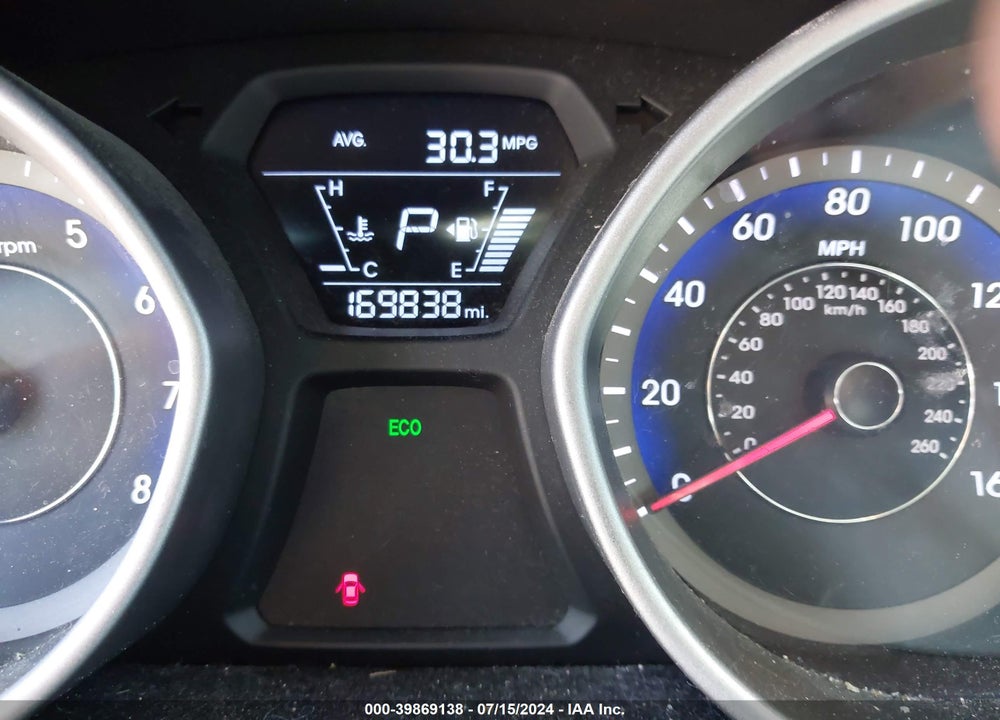 2015 HYUNDAI ELANTRA SE VIN: KMHDH4AE8FU366829