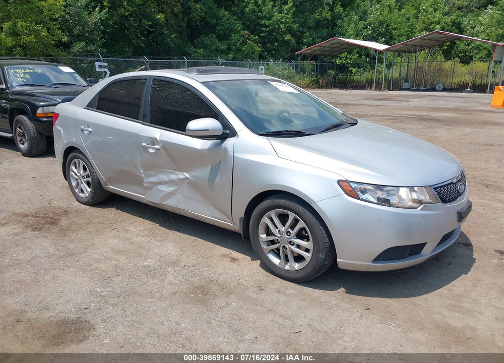 2011 KIA FORTE EX VIN: KNAFU4A29B5390766