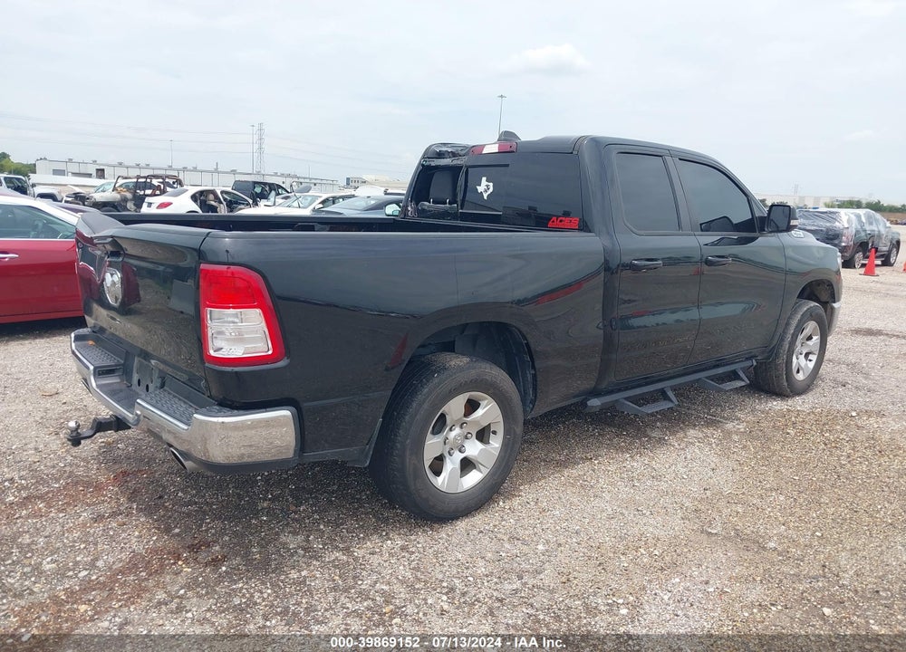 2022 RAM 1500 BIG HORN QUAD CAB 4X2 6'4 BOX VIN: 1C6RREBT2NN260838