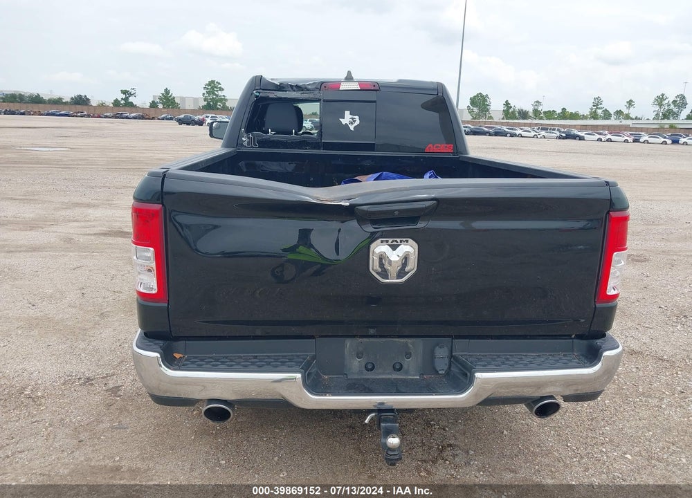2022 RAM 1500 BIG HORN QUAD CAB 4X2 6'4 BOX VIN: 1C6RREBT2NN260838