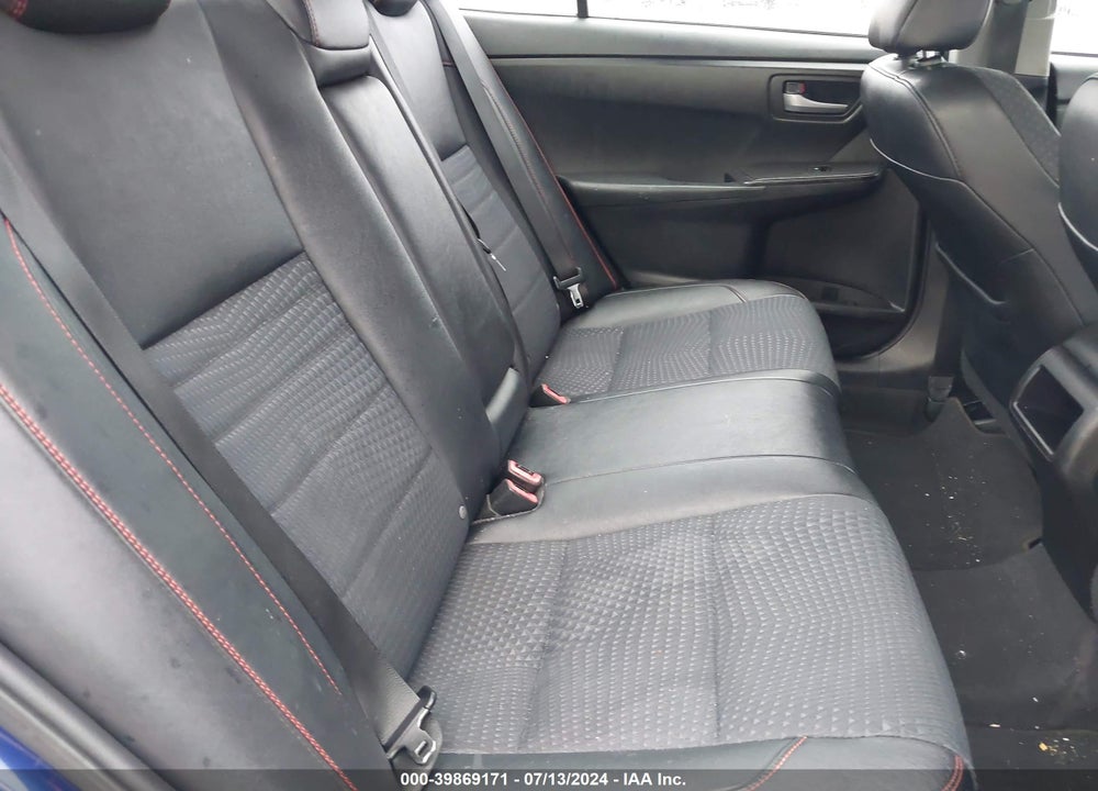 2015 TOYOTA CAMRY SE VIN: 4T1BF1FK1FU958535