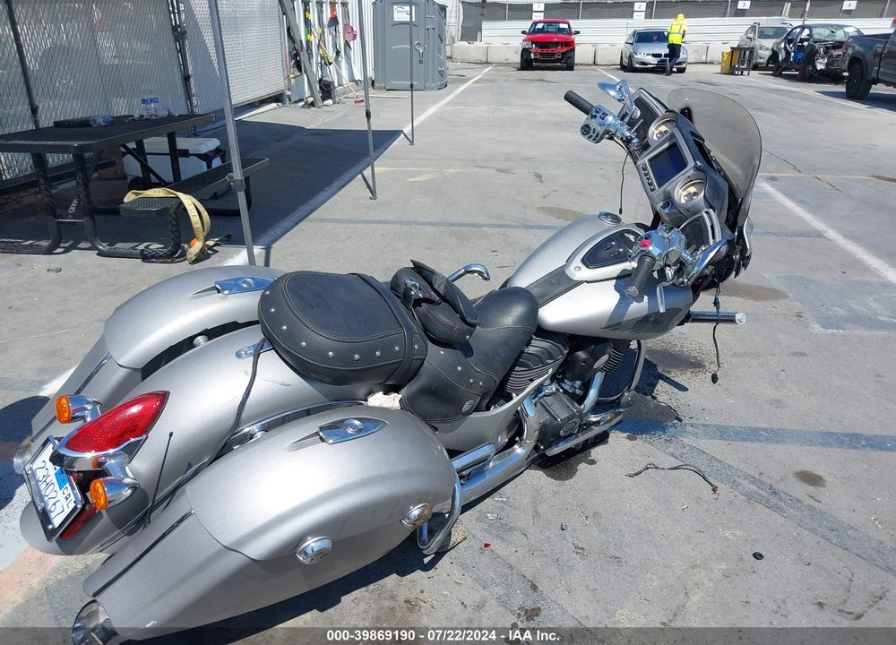 2017 INDIAN MOTORCYCLE CO. CHIEFTAIN VIN: 56KTCAAA8H3346402