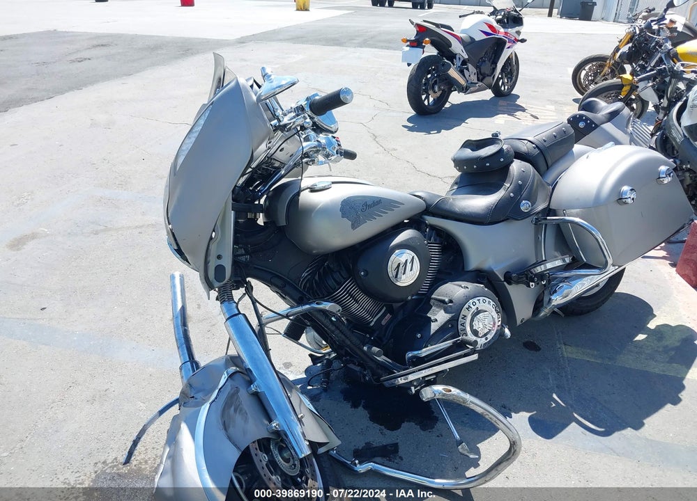 2017 INDIAN MOTORCYCLE CO. CHIEFTAIN VIN: 56KTCAAA8H3346402