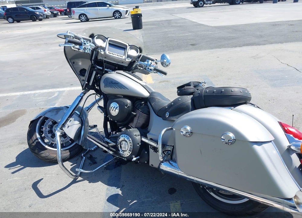 2017 INDIAN MOTORCYCLE CO. CHIEFTAIN VIN: 56KTCAAA8H3346402
