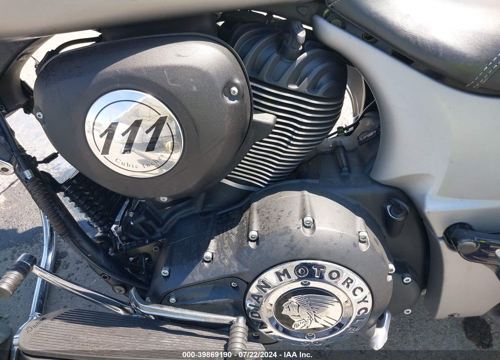 2017 INDIAN MOTORCYCLE CO. CHIEFTAIN VIN: 56KTCAAA8H3346402