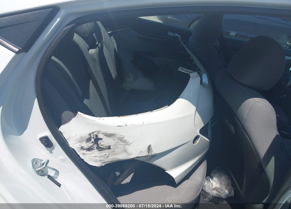 2013 HYUNDAI ELANTRA GLS VIN: 5NPDH4AE8DH441105