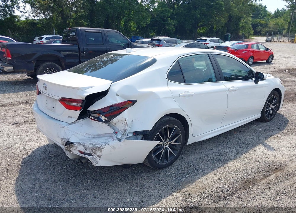 2021 TOYOTA CAMRY SE VIN: 4T1G11AK0MU417100