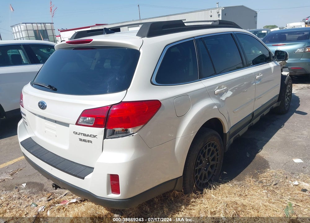 2013 SUBARU OUTBACK 3.6R LIMITED VIN: 4S4BRDLC2D2236330