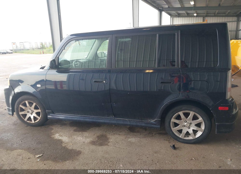 2005 SCION XB VIN: JTLKT324X50182688