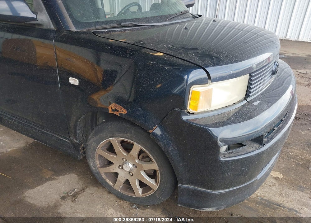 2005 SCION XB VIN: JTLKT324X50182688