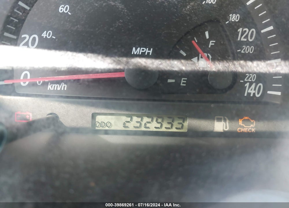2004 TOYOTA CAMRY LE VIN: 4T1BE32K84U271196