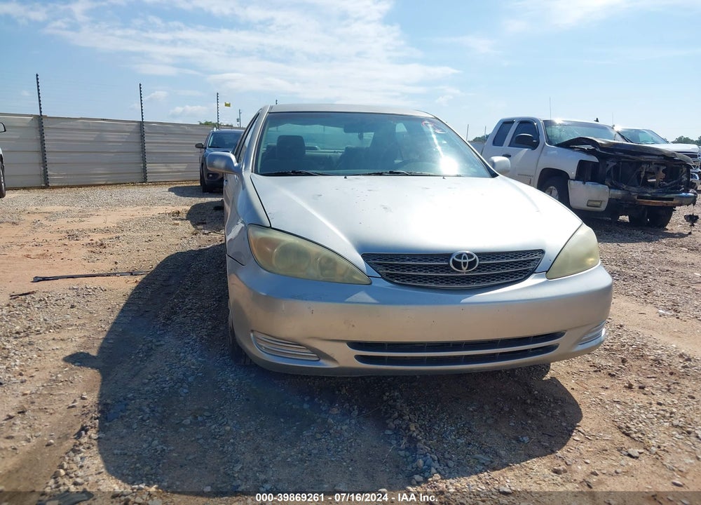 2004 TOYOTA CAMRY LE VIN: 4T1BE32K84U271196