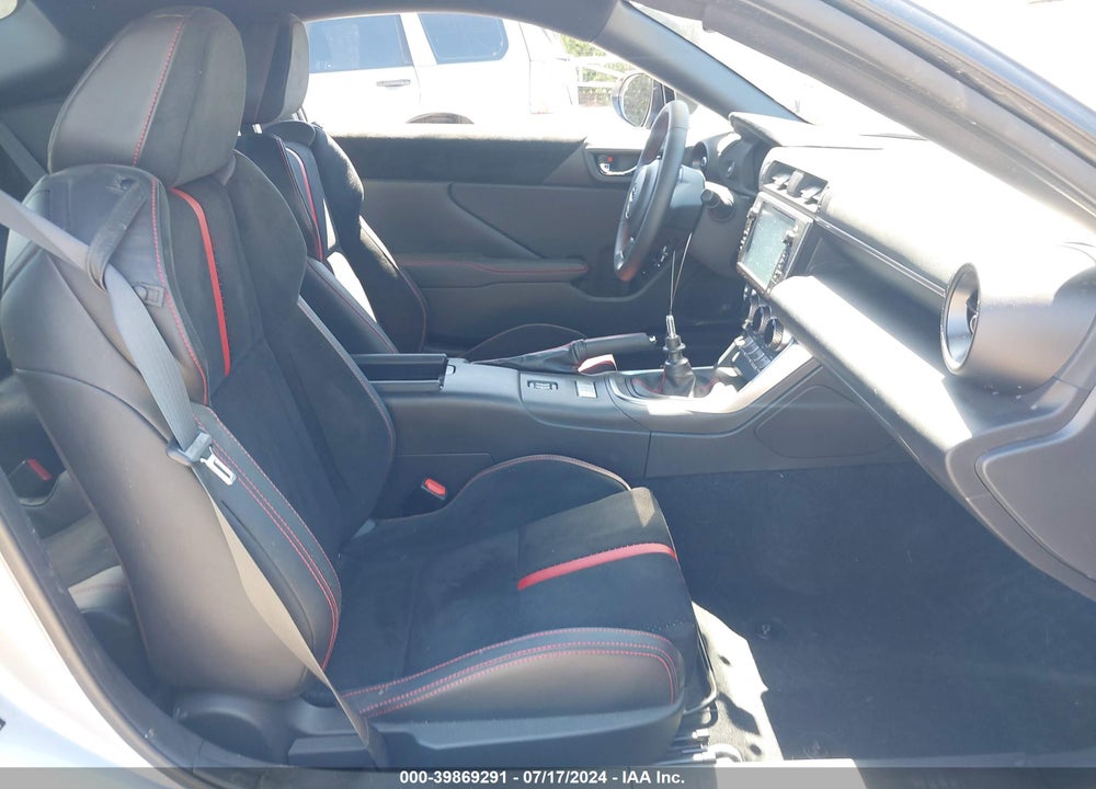2023 SUBARU BRZ LIMITED VIN: JF1ZDBE15P9702500
