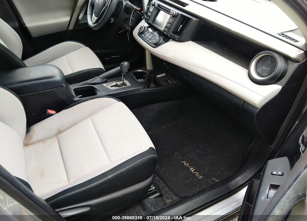 2017 TOYOTA RAV4 XLE VIN: 2T3WFREV3HW360923
