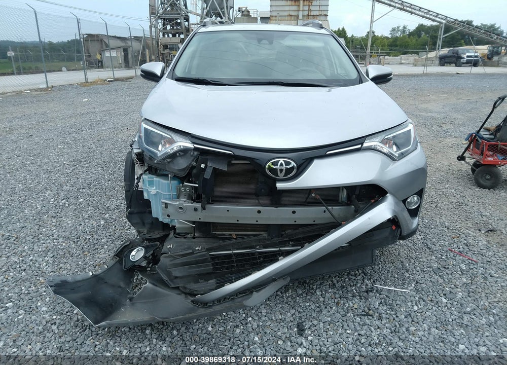 2017 TOYOTA RAV4 XLE VIN: 2T3WFREV3HW360923