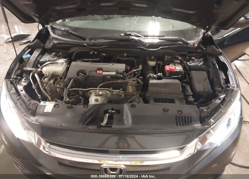 2018 HONDA CIVIC LX VIN: 2HGFC2F5XJH543399