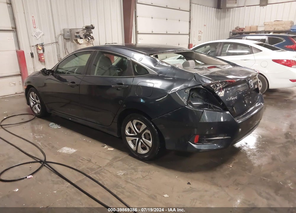 2018 HONDA CIVIC LX VIN: 2HGFC2F5XJH543399