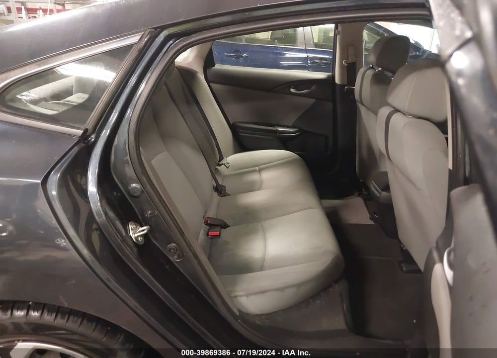 2018 HONDA CIVIC LX VIN: 2HGFC2F5XJH543399