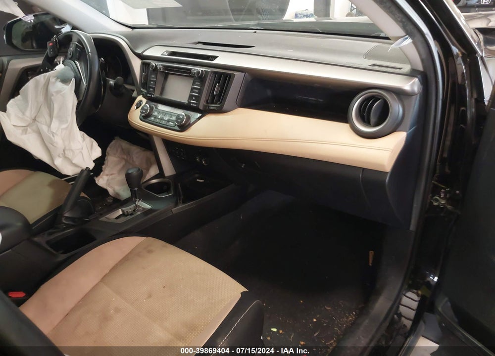 2017 TOYOTA RAV4 XLE VIN: 2T3RFREV1HW665740