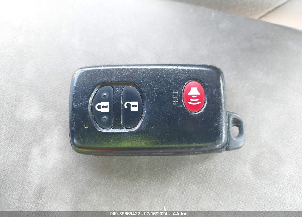 2014 TOYOTA PRIUS TWO VIN: JTDKN3DUXE1792605