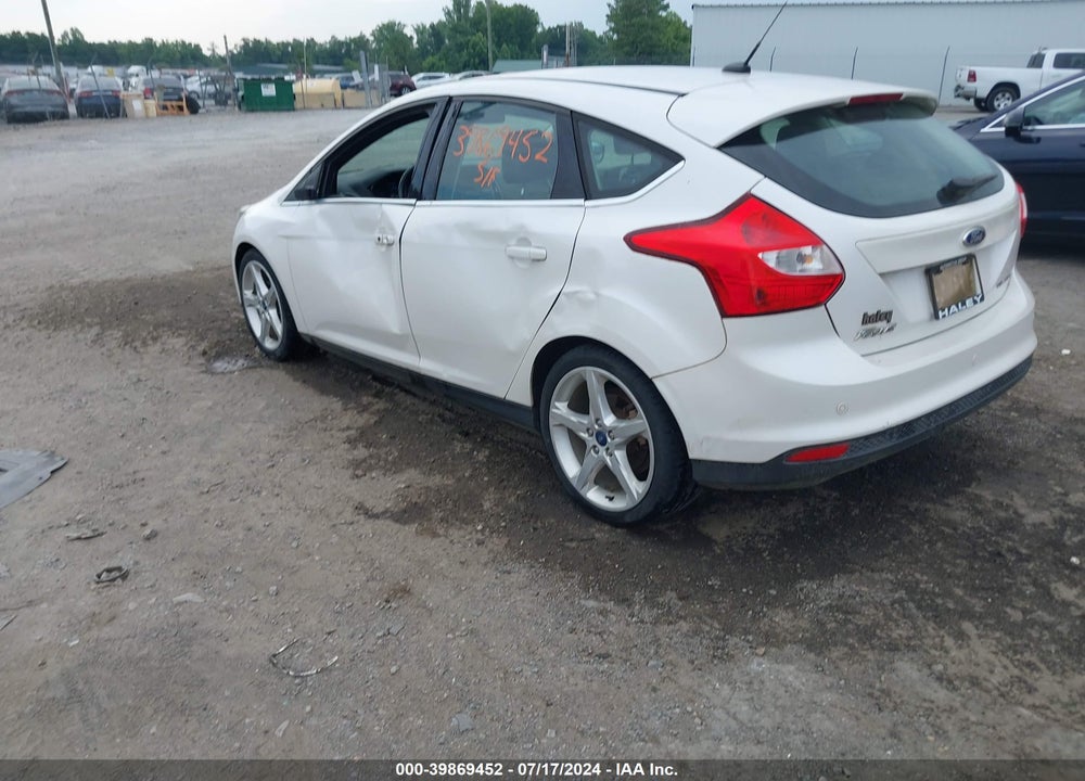 2012 FORD FOCUS TITANIUM VIN: 1FAHP3N21CL333875
