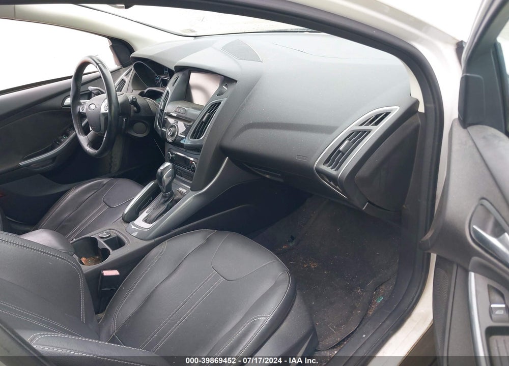 2012 FORD FOCUS TITANIUM VIN: 1FAHP3N21CL333875