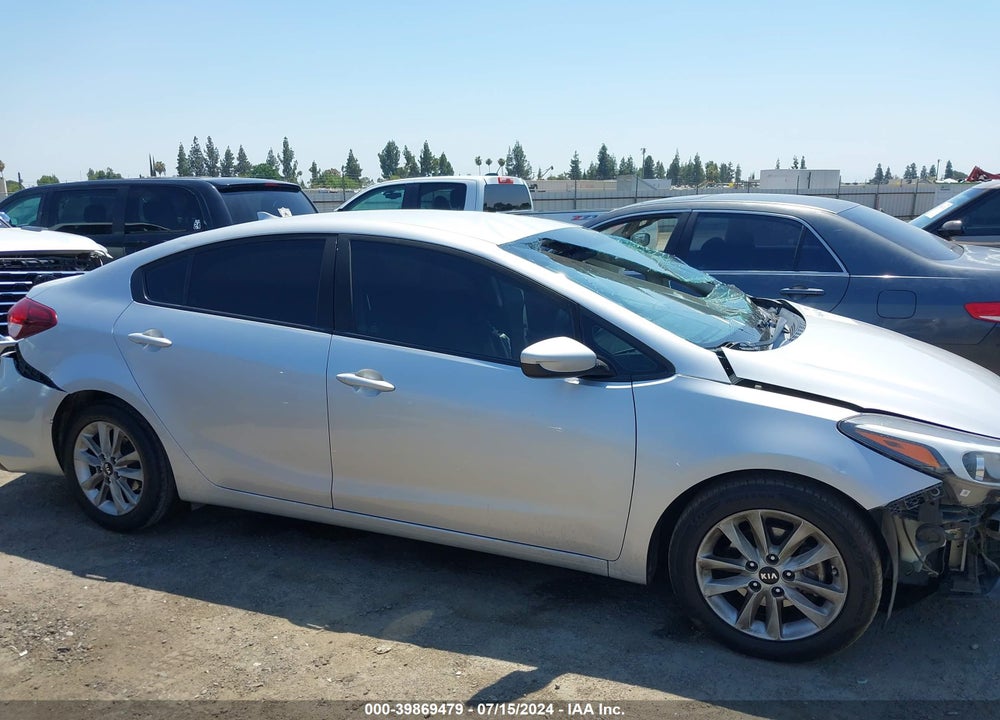 2017 KIA FORTE LX VIN: 3KPFL4A72HE117974