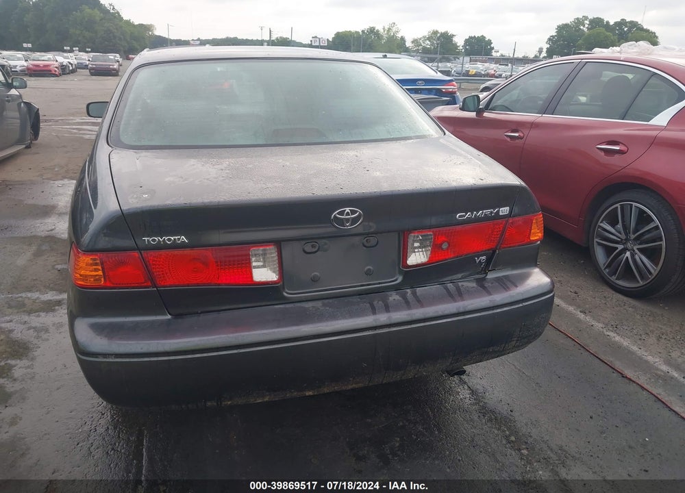 2000 TOYOTA CAMRY XLE V6 VIN: 4T1BF28K8YU937865