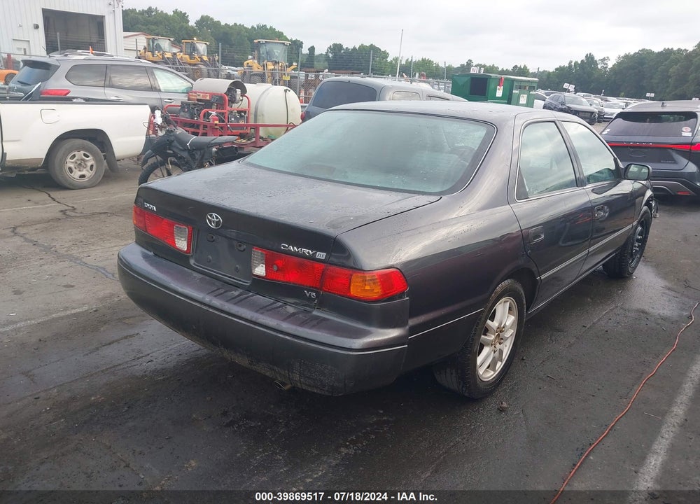 2000 TOYOTA CAMRY XLE V6 VIN: 4T1BF28K8YU937865