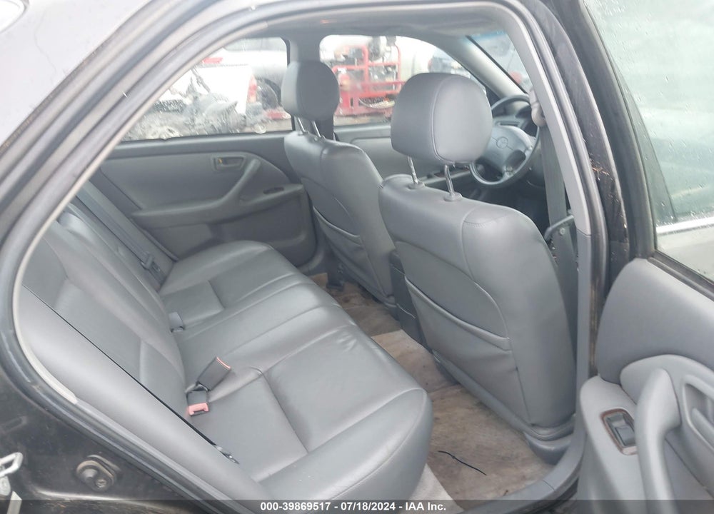 2000 TOYOTA CAMRY XLE V6 VIN: 4T1BF28K8YU937865