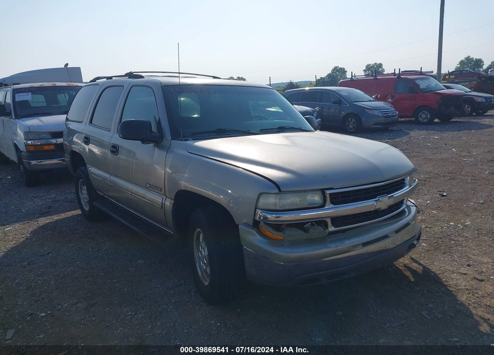 2000 CHEVROLET TAHOE ALL NEW LS VIN: 1GNEK13T8YJ135624