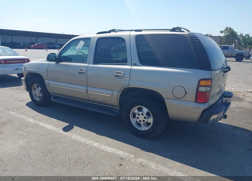 2002 CHEVROLET TAHOE LT VIN: 1GNEC13T82R155023